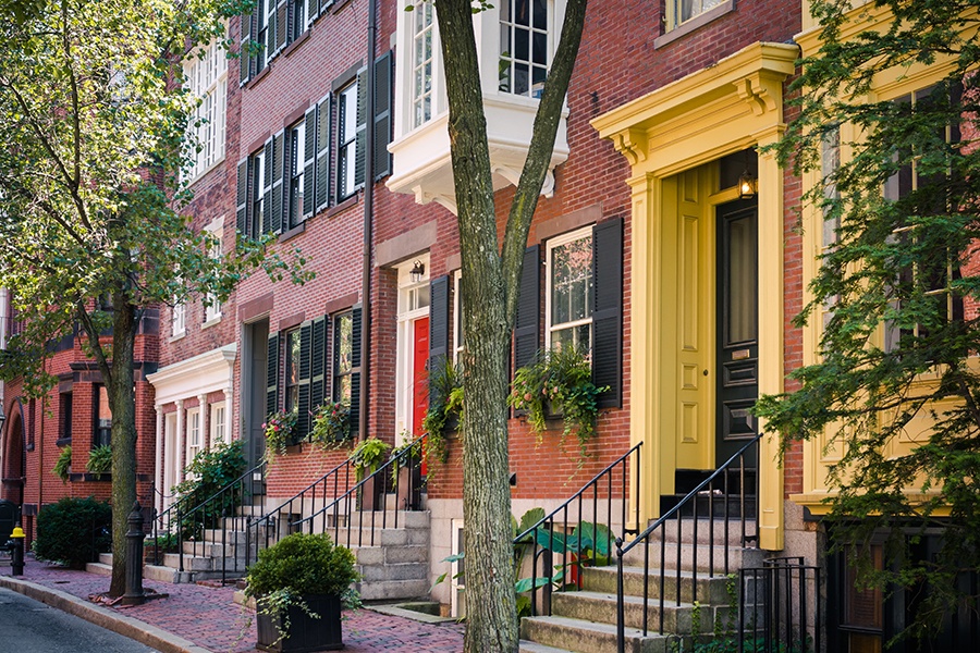 www.bostonreb.com Neighborhood Guide: So You Want to Live in Beacon Hill