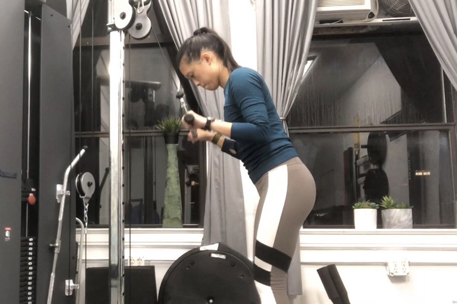 Upper body workout with cable 2025 machine